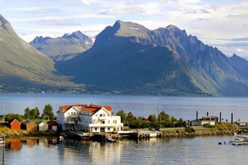 Sunde Fjord Hotel, Free And Easy Parking Solavagen Екстериор снимка