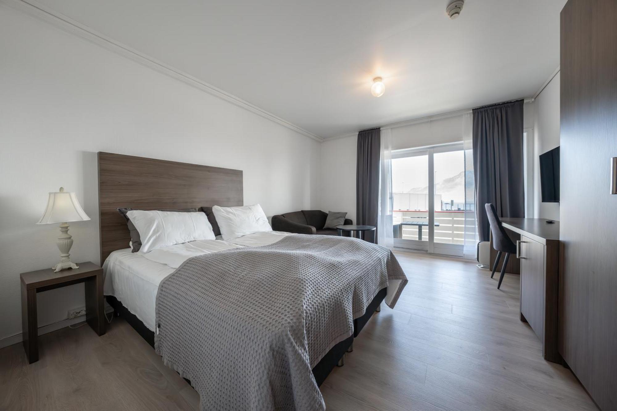 Sunde Fjord Hotel, Free And Easy Parking Solavagen Екстериор снимка